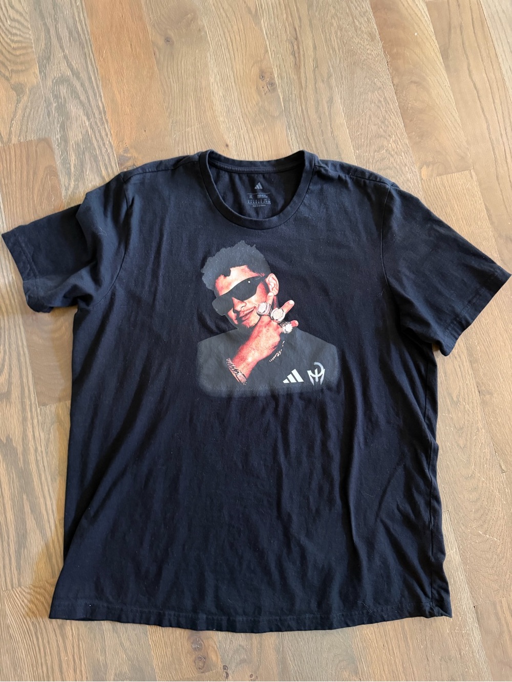 adidas Patrick Mahomes 3 rings Black Short Sleeve Graphic T-shirt sz XL
